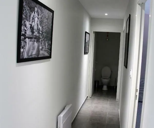 Le Voltaire Apartment